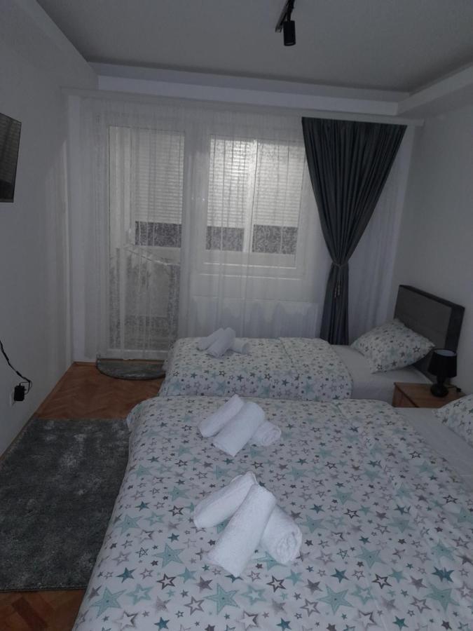 Holiday Apartaments 2 Nis Exterior photo