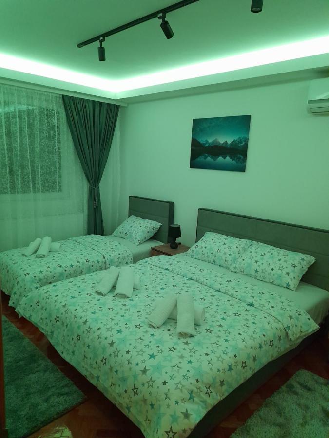 Holiday Apartaments 2 Nis Exterior photo